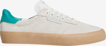 Baskets basses '3MC' ADIDAS ORIGINALS en blanc