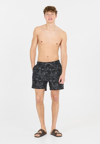 Cruz Badeshorts 'Kasper' in Schwarz