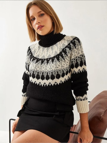 Pullover di Bianco Lucci in nero: frontale