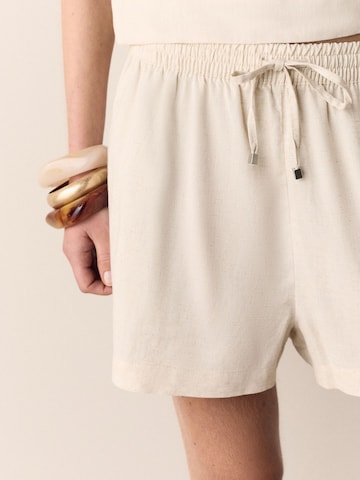 Next - Loosefit Pantalón en beige