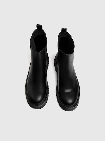 Pull&Bear Chelsea boots in Zwart