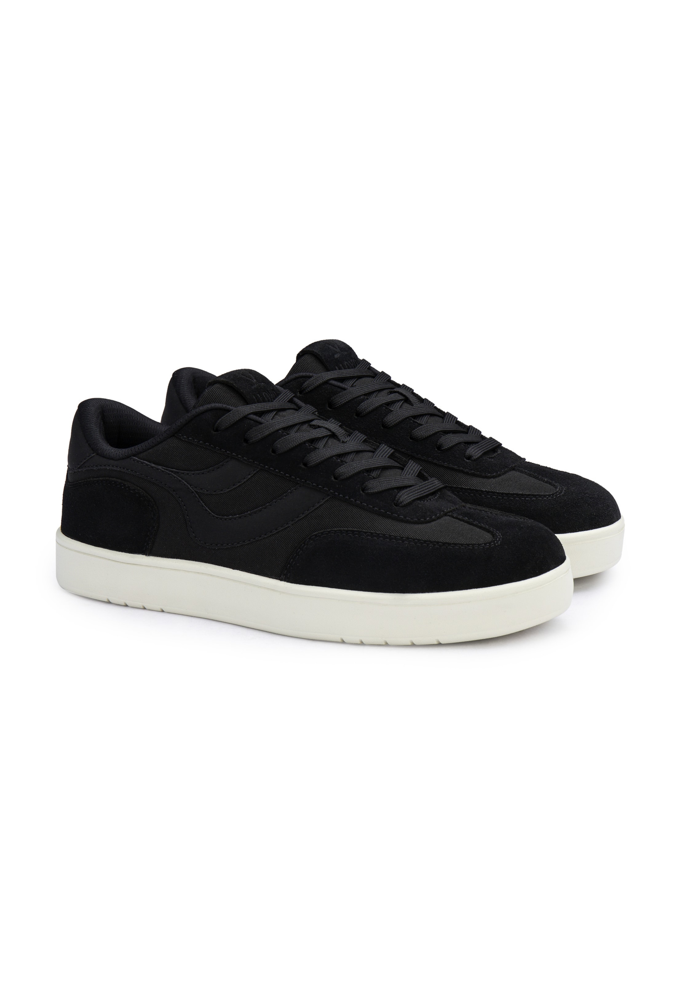 Scarpa stringata di LLOYD in nero
