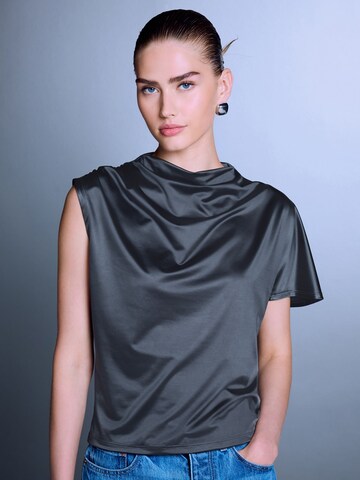 Next - Blusa en azul: frente