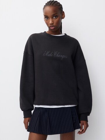 Pull&Bear Sweatshirt in Zwart: voorkant