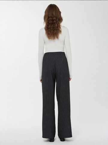 Hiccup Wide Leg Hose in Blau