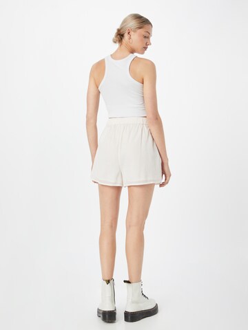 ABOUT YOU Regular Shorts 'Orelia' in Grau