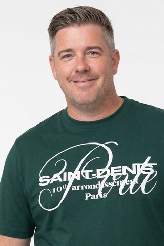 Men Plus Shirt in Green