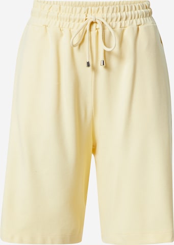Pantaloni de la Rich & Royal pe galben: față
