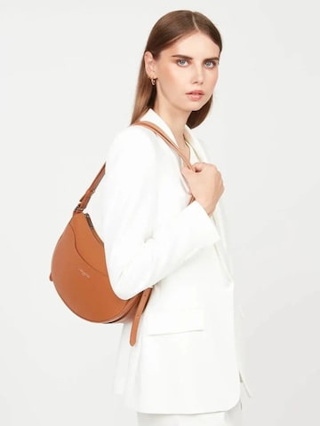 LANCASTER Paris - Bolso de hombro 'Lancaster Sac besace Suave Ace Camel' en marrón