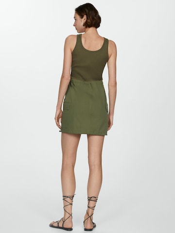 Rochie 'Morrone' de la MANGO pe verde