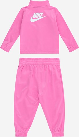 Nike Sportswear Облекло за бягане в розово