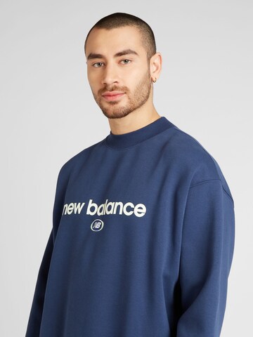 new balanceSweater majica 'Hoops' - plava boja