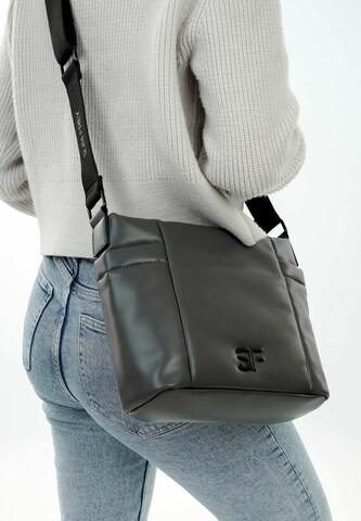 Suri Frey Crossbody Bag 'Baggy' in Grey