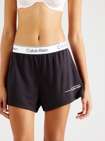 Calvin Klein Swimwear Loosefit Badeshorts 'Meta Legacy' in Schwarz