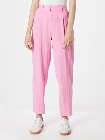 Loosefit Pantaloni con pieghe di Monki in rosa: frontale