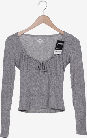 HOLLISTER Sweater & Cardigan in M in Grey: front