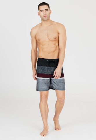 Cruz Boardshorts 'Coleman' in Schwarz