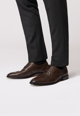 ROY ROBSON Lace-Up Shoes in Brown: front