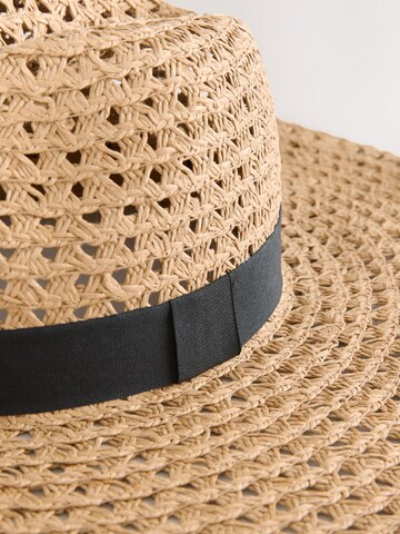 Next Шляпа в Бежевый