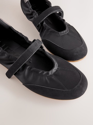 Ballerina di Next in nero
