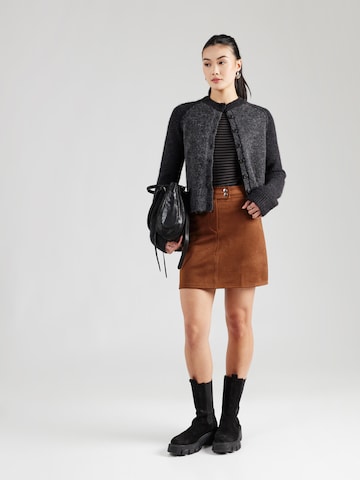 ABOUT YOU Rock 'Elena' in Braun
