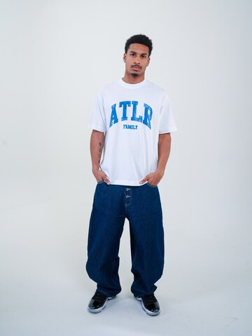 T-Shirt 'ATLR FAMILY  ESSENTIALS' ATELIER OF FAITH en blanc