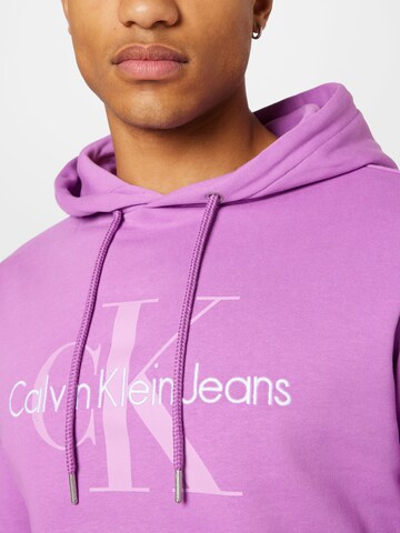 Calvin Klein Jeans Sweatshirt in Lilac, Orchid | ABOUT YOU