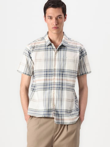 Barbour Regular fit Button Up Shirt 'Berryfell' in White