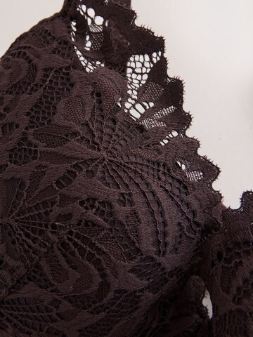 T-shirt Reggiseno 'Ultimate Comfort' di Next in marrone