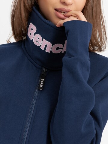 BENCH - Sudadera con cremallera deportiva 'Haylo' en azul