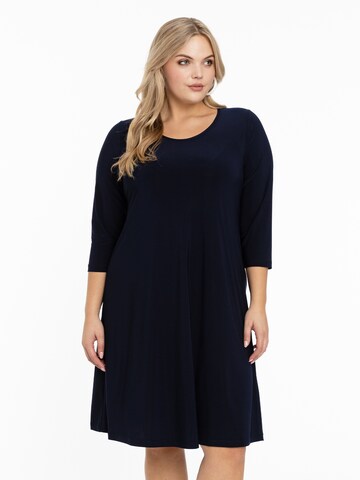 Yoek Dress in Blue: front