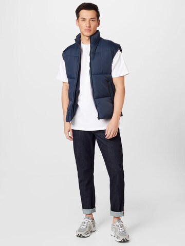 Gilet 'Alessio' ABOUT YOU en bleu