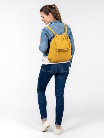 Suri Frey Backpack 'Romy' in Yellow: front