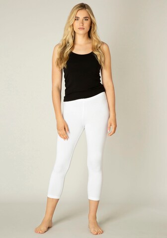 BASE LEVEL Skinny Leggings 'Ycarus' in Weiß