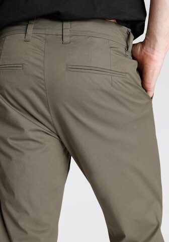 MAC Slimfit Chinohose in Grün
