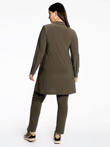 Coupe slim Pantalon 'Dolce' YOEK en vert