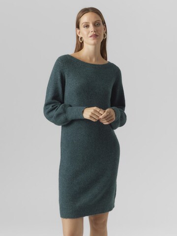 Robes en maille VERO MODA en vert : devant