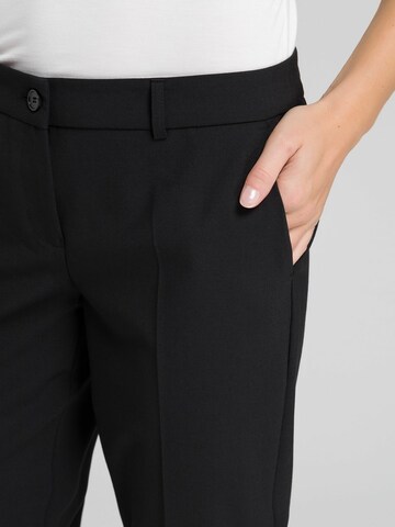 MARC AUREL Regular Hose in Schwarz