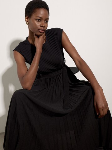 Abito ' Wadenlanges Plisseekleid ' di Apricot in nero
