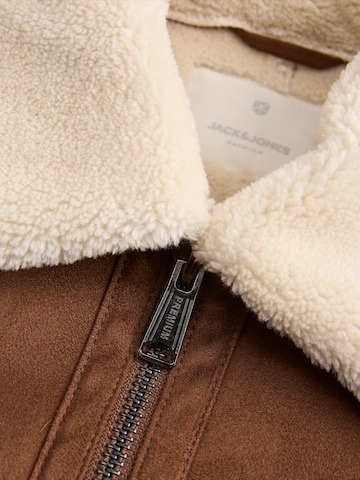 Jack & Jones Premium Välikausitakki 'JPRCCLUKE' värissä ruskea