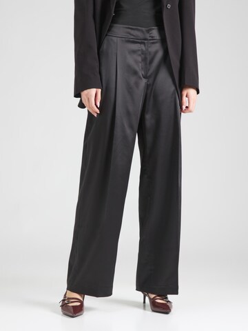 Wide leg Pantaloni con pieghe di s.Oliver BLACK LABEL in nero: frontale