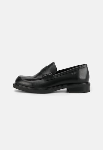 VAGABOND SHOEMAKERS Classic Flats 'FREYA' in Black: front