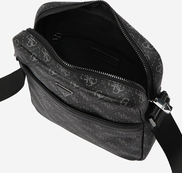 Sac à bandoulière 'Vezzola' GUESS en noir