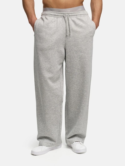 cfab (formerly creamy fabrics) Hose 'Relaxed Straight'‌‌‌‌‌‌‌‌ in grau, Produktansicht