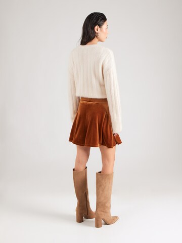 Gonna 'Zuri' di ABOUT YOU in marrone