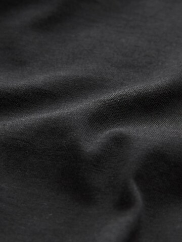 T-Shirt Next en noir