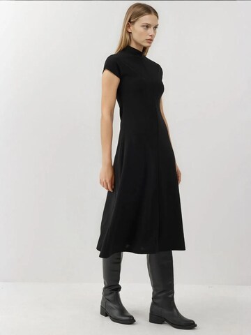 Hiccup Kleid in Schwarz