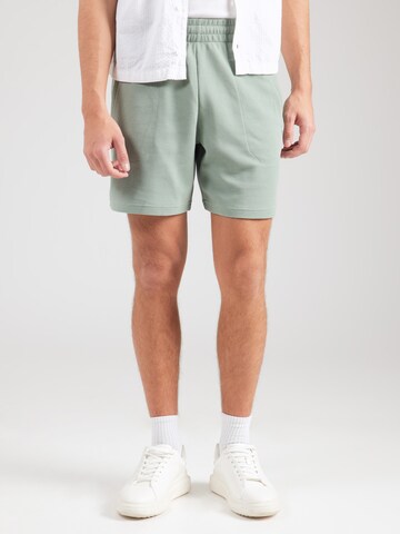 regular Pantaloni 'Essentials' di ADIDAS ORIGINALS in verde: frontale