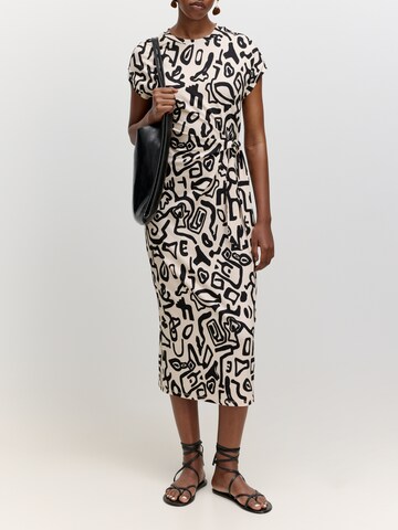 EDITED Kleid 'Milla' in Beige