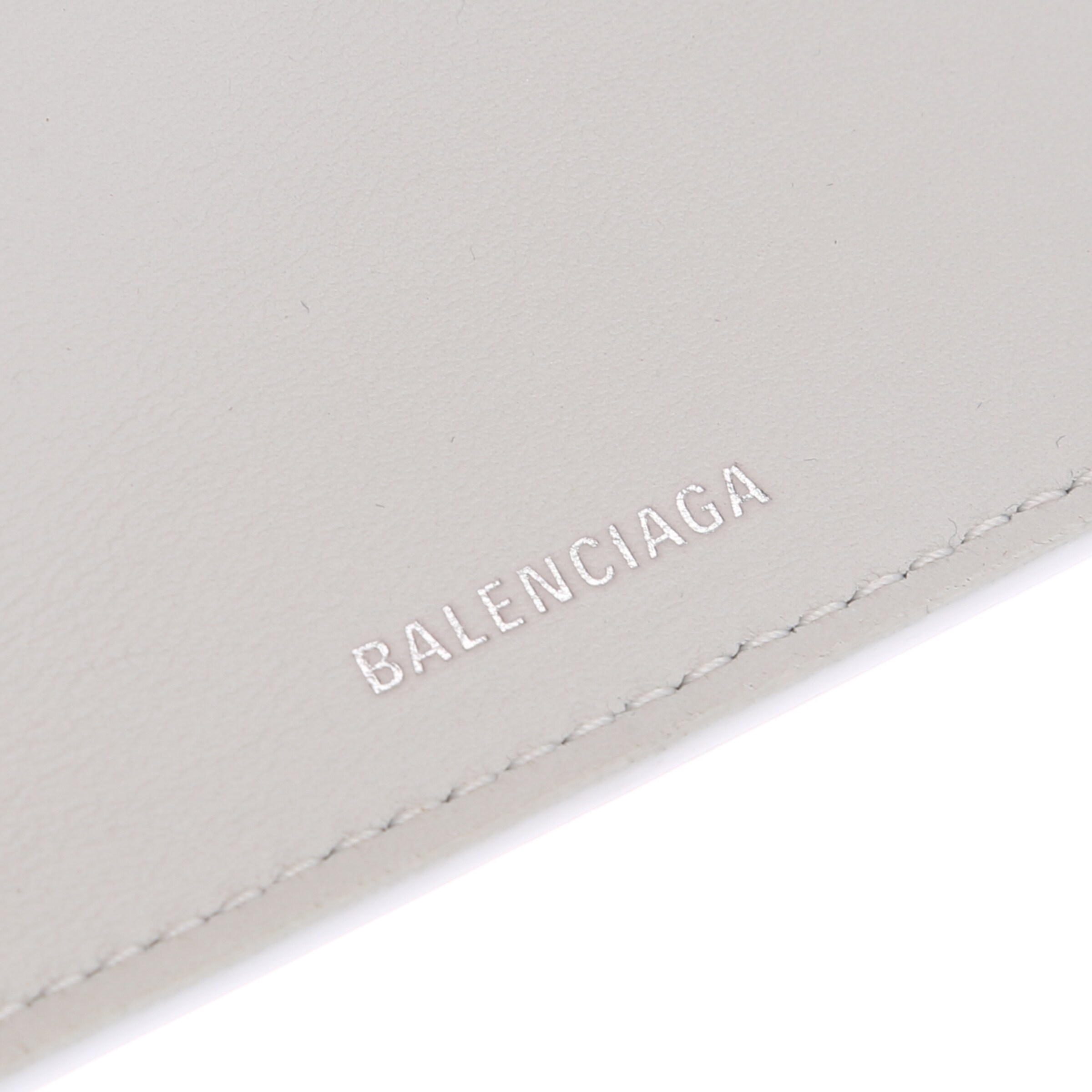 Balenciaga Small Leather Goods in One size in White